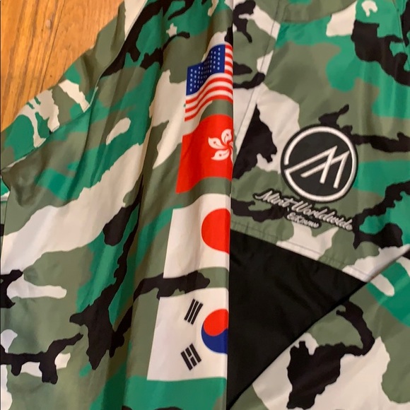 Camo Hooded Jacket - Picture 4 of 5